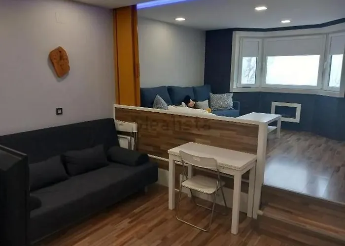 Imeda Estudios Valles Con Parking Lejlighed *